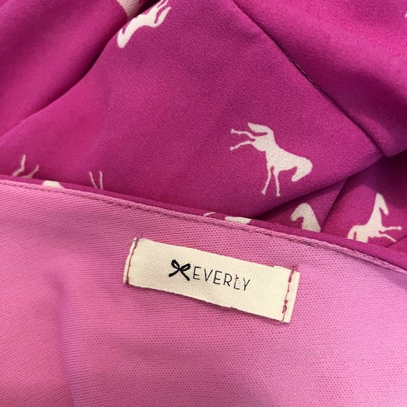Everly fuschia pink white sleeveless dress, horses print, size M - Picture 7 of 8